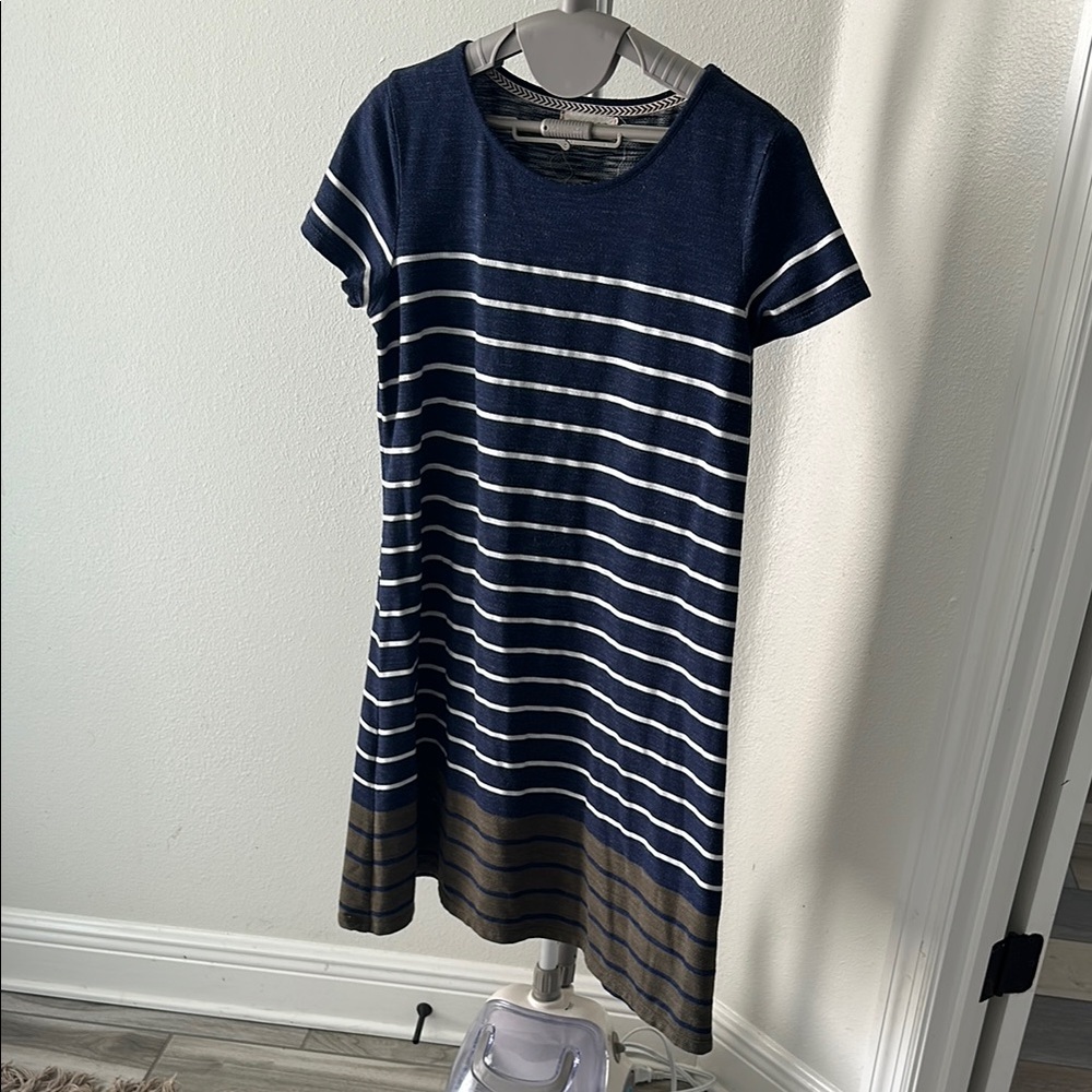Max Studio Navy and White Striped Dress